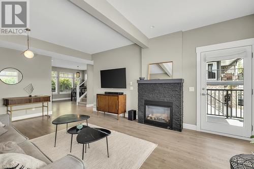 12850 Stillwater Court Unit# 67, Lake Country, BC - Indoor Photo Showing Living Room With Fireplace