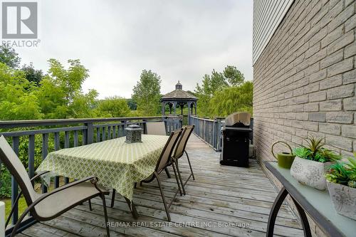 16 Suncrest Court, Cambridge, ON - Outdoor With Deck Patio Veranda With Exterior