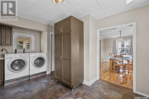 89 27Th Street E, Prince Albert, SK - Indoor Photo Showing Laundry Room