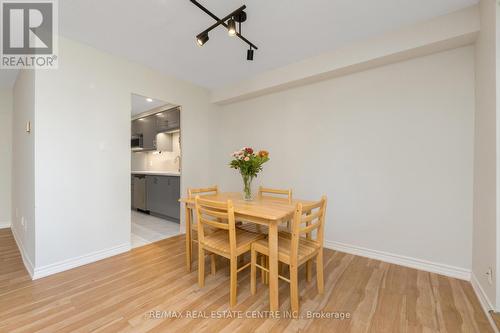 903 - 155 Marlee Avenue, Toronto (Briar Hill-Belgravia), ON - Indoor Photo Showing Dining Room