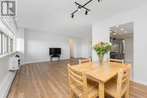 903 - 155 Marlee Avenue, Toronto (Briar Hill-Belgravia), ON - Indoor Photo Showing Dining Room