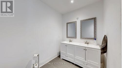 14635 Woodbine Avenue, Whitchurch-Stouffville (Stouffville), ON - Indoor Photo Showing Bathroom