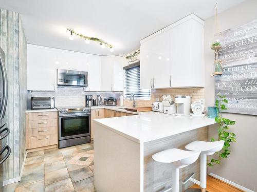 Kitchen - 2-9451 Rue Clément, Montréal (Lasalle), QC - Indoor Photo Showing Kitchen