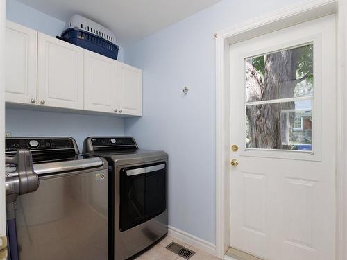 Laundry room - 59 Rue Maryvale, Beaconsfield, QC - Indoor Photo Showing Laundry Room