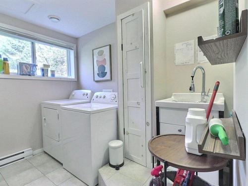 Salle de lavage - 21 Rue Fred, Saint-Côme, QC - Indoor Photo Showing Laundry Room