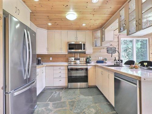 Kitchen - 21 Rue Fred, Saint-Côme, QC - Indoor Photo Showing Kitchen