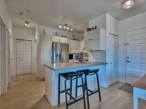 Cuisine - 301-119 Rue Turgeon, Sainte-Thérèse, QC - Indoor Photo Showing Kitchen With Upgraded Kitchen