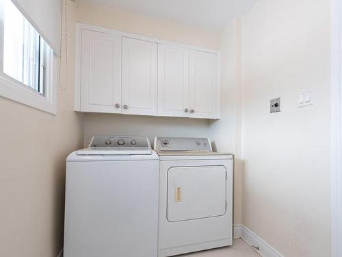 Laundry room - 4551  - 4555A Ch. Du Souvenir, Laval (Chomedey), QC - Indoor Photo Showing Laundry Room