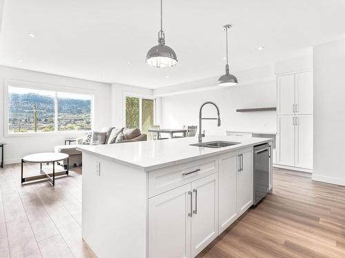 127 River Gate Drive, Kamloops, BC - Indoor Photo Showing Kitchen With Double Sink