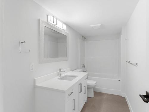 127 River Gate Drive, Kamloops, BC - Indoor Photo Showing Bathroom