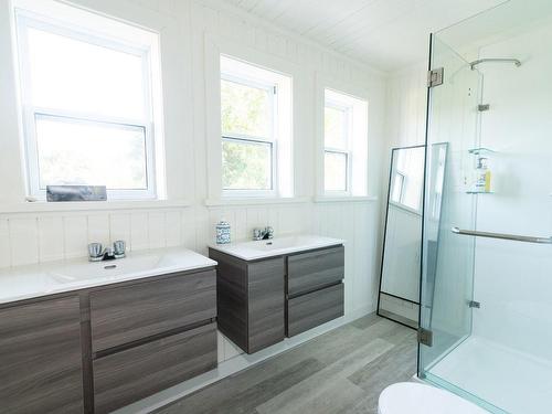 Salle de bains - 70 Rue Principale, Saint-André-De-Kamouraska, QC 