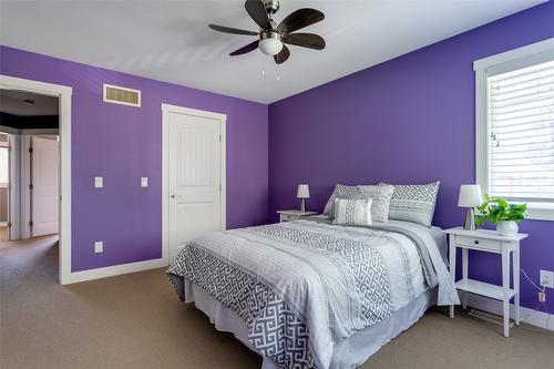 13-3273 Broadview Road, West Kelowna, BC - Indoor Photo Showing Bedroom