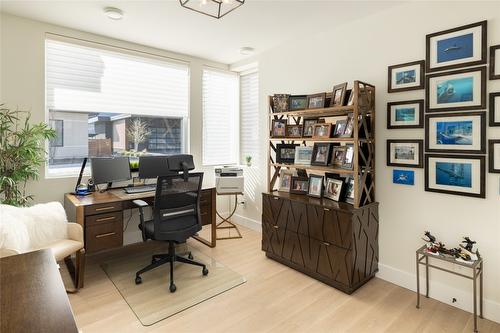 3605 Boxwood Road, Kelowna, BC - Indoor Photo Showing Office