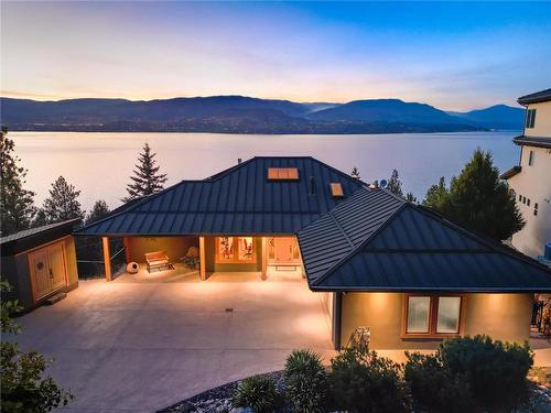 434 Viewcrest Road, Kelowna, BC - Outdoor With Body Of Water With View