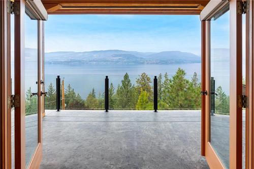 434 Viewcrest Road, Kelowna, BC -  Photo Showing Other Room With Body Of Water