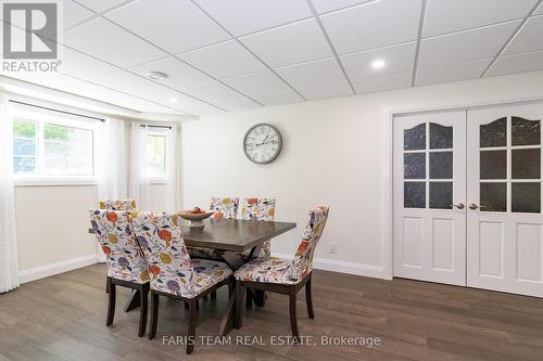 218 Peter Street E, Oro-Medonte, ON - Indoor Photo Showing Dining Room