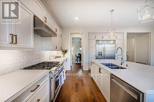 23 Grace Lake Court, Vaughan (Kleinburg), ON - Indoor Photo Showing Kitchen With Double Sink With Upgraded Kitchen