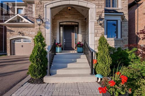 23 Grace Lake Court, Vaughan, ON - Outdoor With Facade