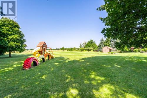 17 Mandalane Drive, Bradford West Gwillimbury, ON - Outdoor