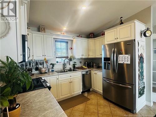 50 Allee Du Motel, Petit-Rocher, NB - Indoor Photo Showing Kitchen With Double Sink