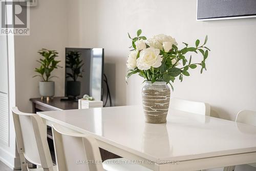 611 - 4633 Glen Erin Drive, Mississauga, ON - Indoor Photo Showing Dining Room