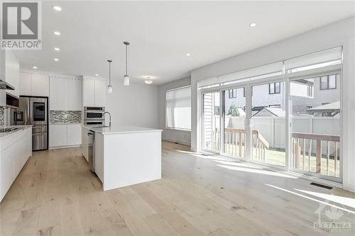 525 Supernova Street, Ottawa, ON - Indoor Photo Showing Kitchen With Upgraded Kitchen