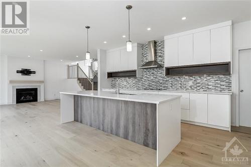 525 Supernova Street, Ottawa, ON - Indoor Photo Showing Kitchen With Upgraded Kitchen