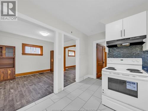 1021 Campbell, Windsor, ON - Indoor