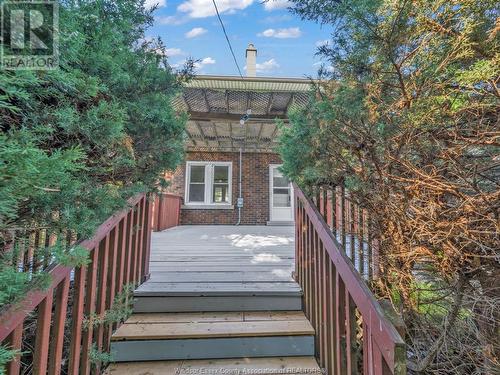 1021 Campbell, Windsor, ON - Outdoor