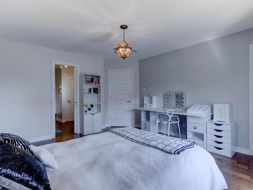 Master bedroom - 2-270 Rue Anne-Hébert, Saint-Basile-Le-Grand, QC - Indoor Photo Showing Bedroom