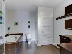 Ensuite bathroom - 