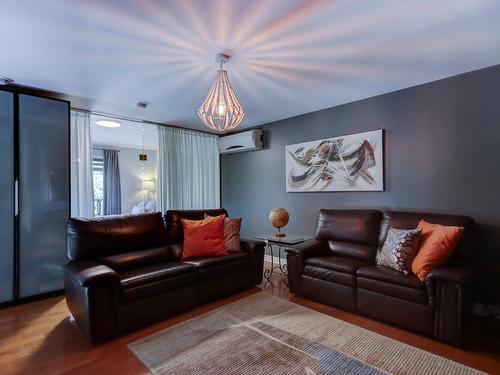 Family room - 2-270 Rue Anne-Hébert, Saint-Basile-Le-Grand, QC - Indoor Photo Showing Living Room