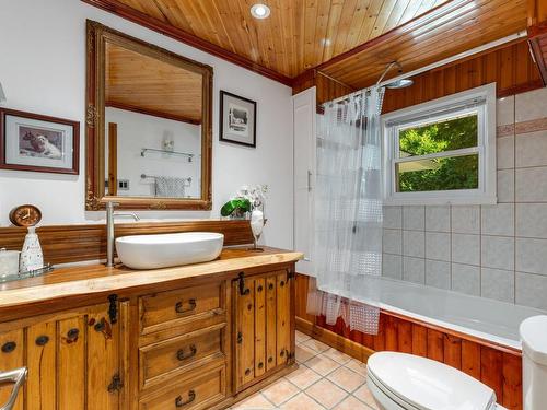 Bathroom - 2118  - 2120 Mtée Des Quatre-Lacs, Saint-Adolphe-D'Howard, QC - Indoor Photo Showing Bathroom