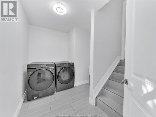 1541 Clearwater Avenue, Windsor, ON - Indoor Photo Showing Laundry Room