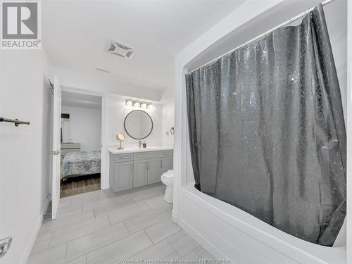 1541 Clearwater Avenue, Windsor, ON - Indoor Photo Showing Bathroom