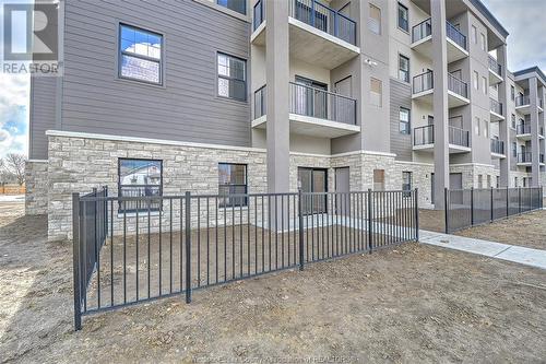 207 Brock Unit# 208, Amherstburg, ON - Outdoor