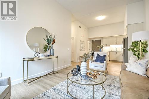 207 Brock Unit# 208, Amherstburg, ON - Indoor Photo Showing Living Room