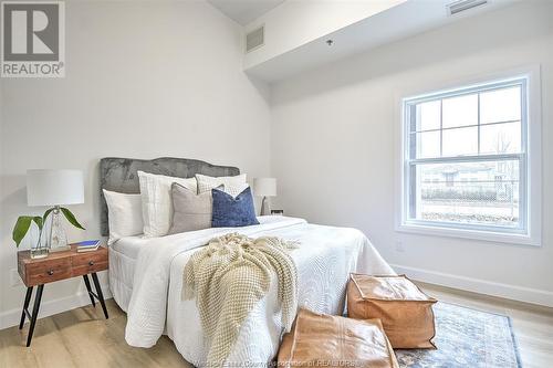 207 Brock Unit# 208, Amherstburg, ON - Indoor Photo Showing Bedroom