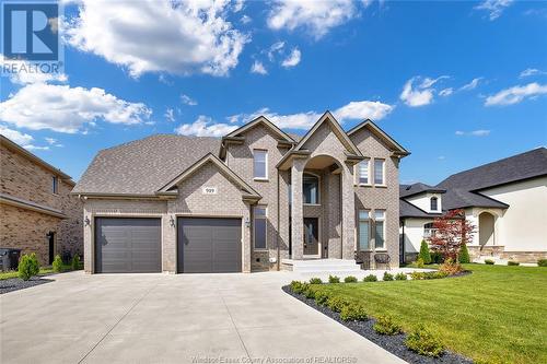 919 Lakewood Crescent, Lakeshore, ON - Outdoor With Facade