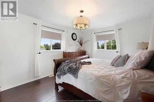 225 Golfview Drive, Amherstburg, ON - Indoor Photo Showing Bedroom