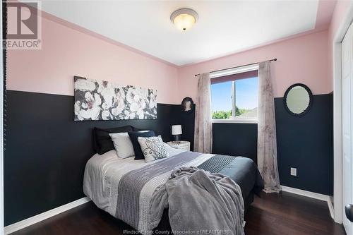 225 Golfview Drive, Amherstburg, ON - Indoor Photo Showing Bedroom