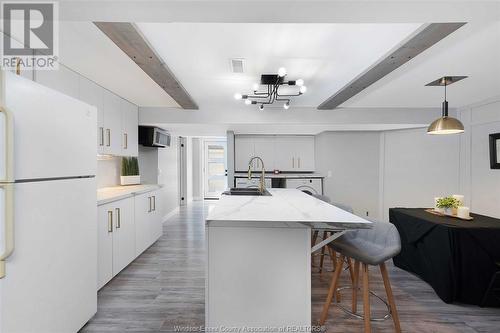 225 Golfview Drive, Amherstburg, ON - Indoor Photo Showing Kitchen