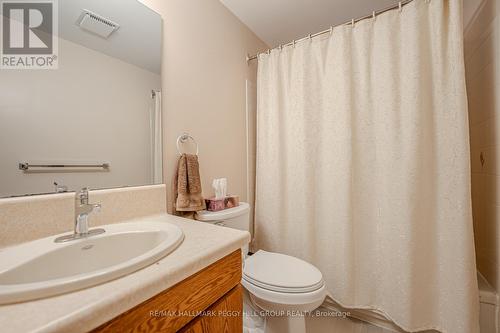 16 Tecumseth Pines Drive, New Tecumseth, ON - Indoor Photo Showing Bathroom