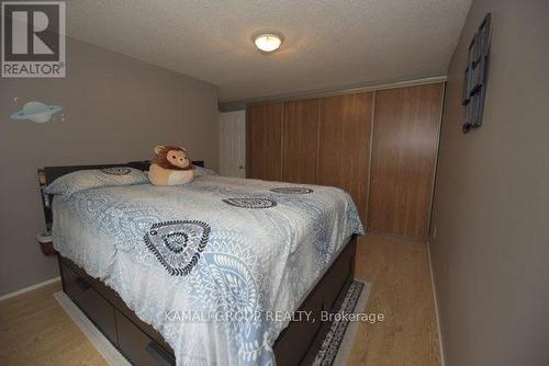 257 London Road, Newmarket, ON - Indoor Photo Showing Bedroom