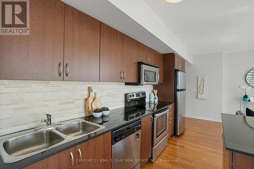 2904 - 2240 Lake Shore Boulevard W, Toronto, ON - Indoor Photo Showing Kitchen With Double Sink