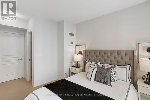 2904 - 2240 Lake Shore Boulevard W, Toronto, ON - Indoor Photo Showing Bedroom