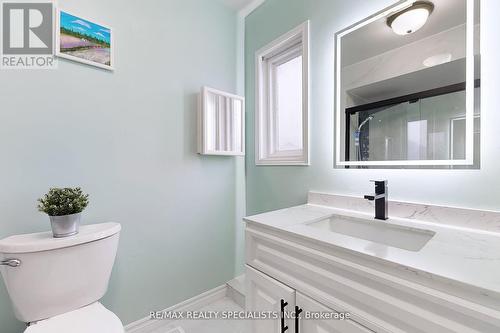 66 Mccleave Crescent, Brampton, ON - Indoor Photo Showing Bathroom