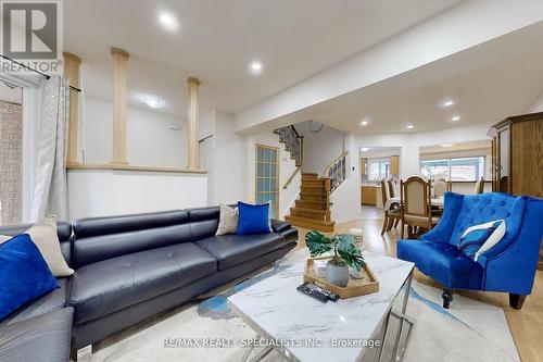 66 Mccleave Crescent, Brampton, ON - Indoor Photo Showing Living Room