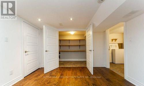 23 Cloverhill Road, Toronto, ON - Indoor Photo Showing Other Room