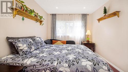 52 - 200 Cresthaven Road, Brampton, ON - Indoor Photo Showing Bedroom